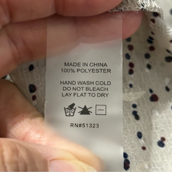 Vince Camuto Flutter Sleeve Blouse - XL - Picture 4 of 12